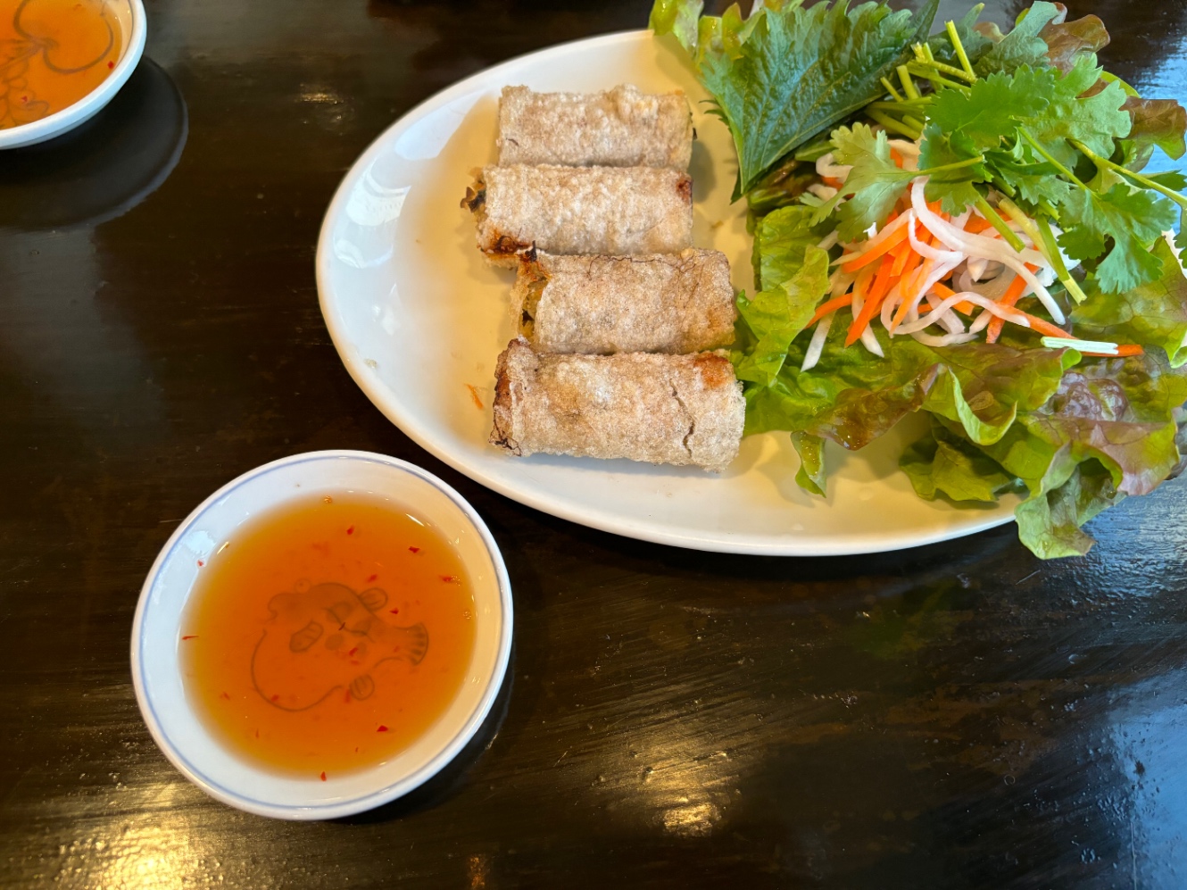 揚げ春巻きと野菜