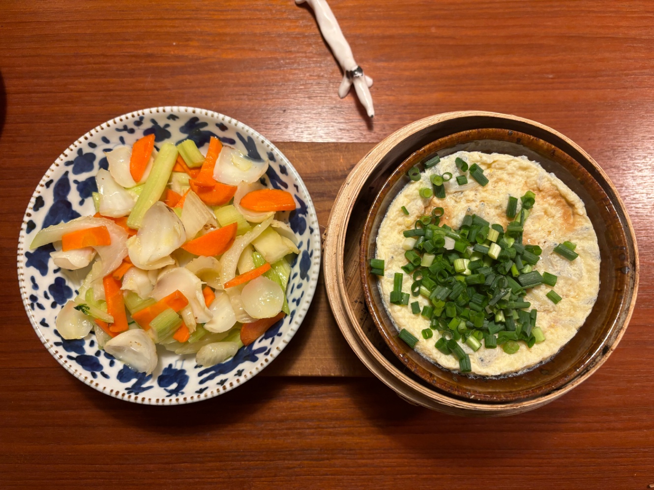 百合根とセロリの炒め、中華茶碗蒸し