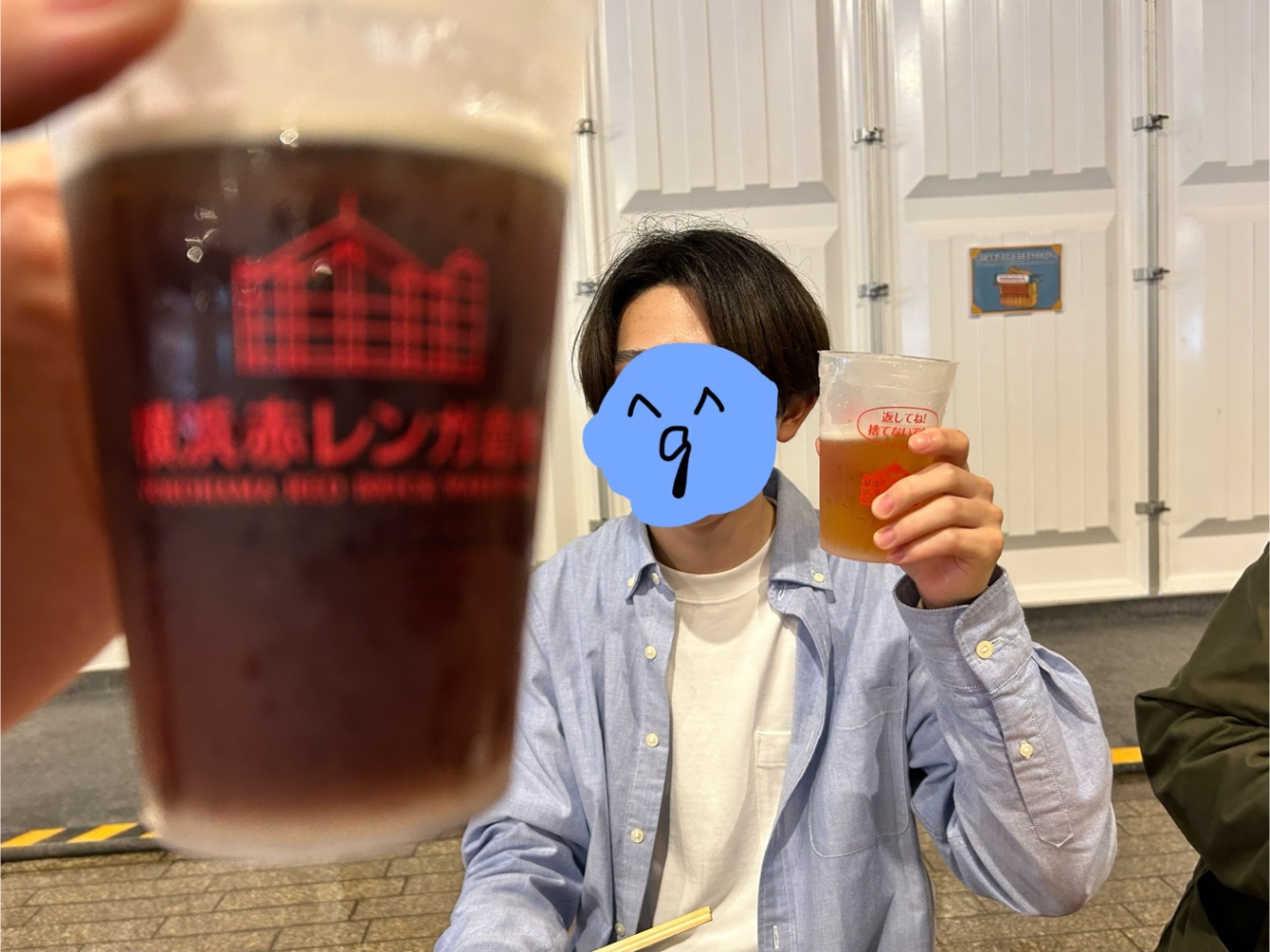 友達と黒ビール。日本のビールより飲みやすかった。