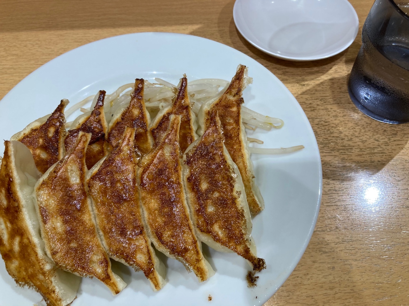 石松餃子10個。