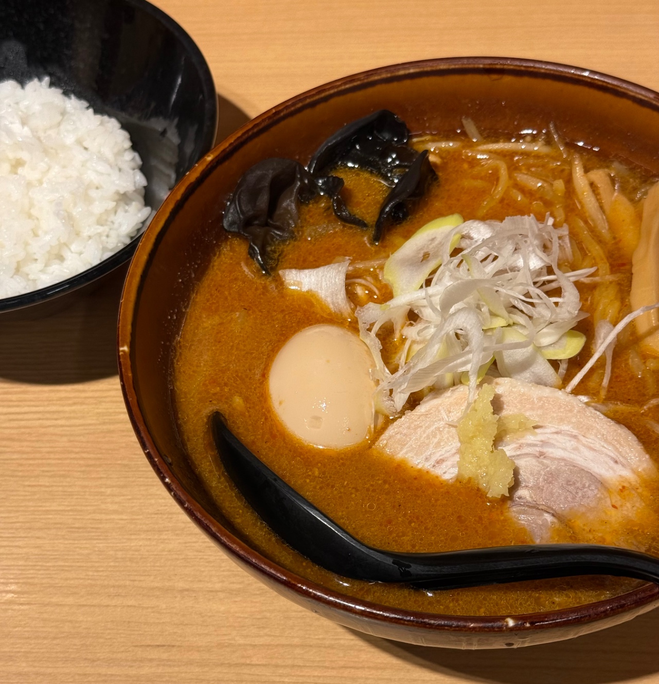 味噌ラーメンと小ライス