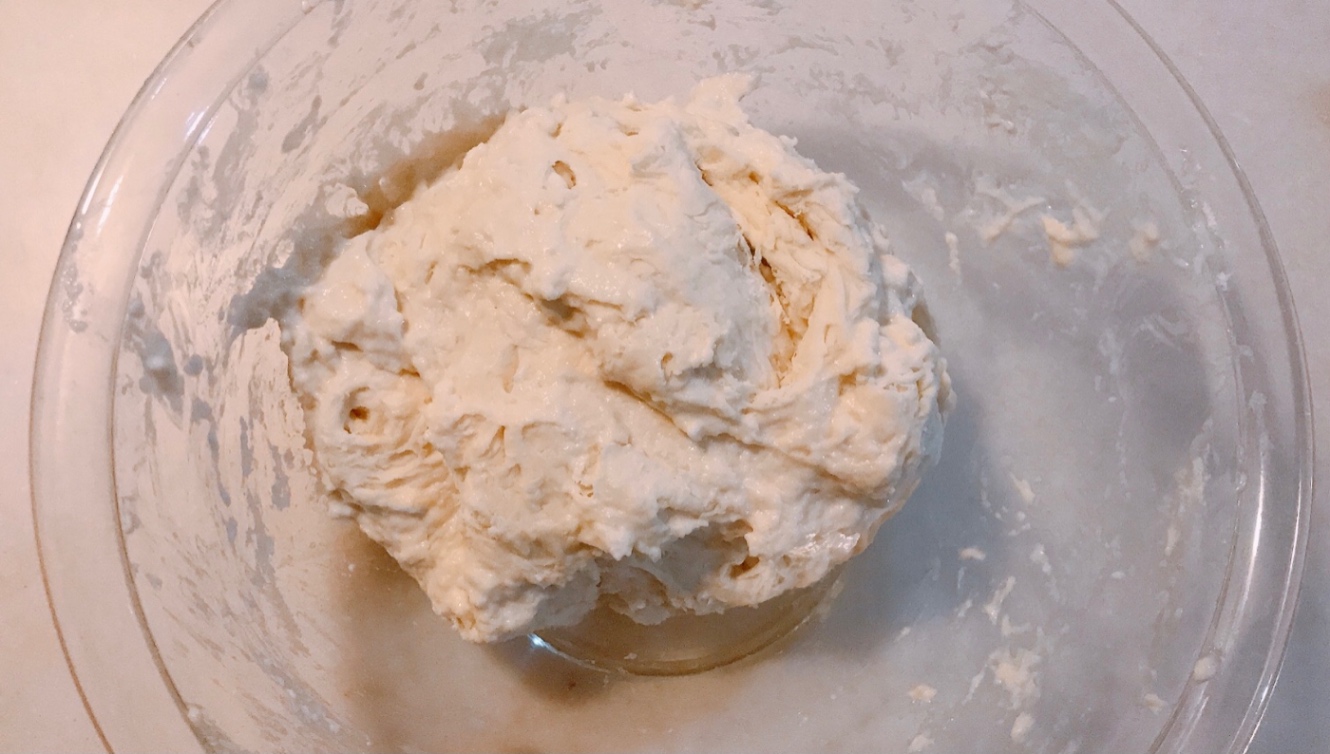 捏ねられたパン生地