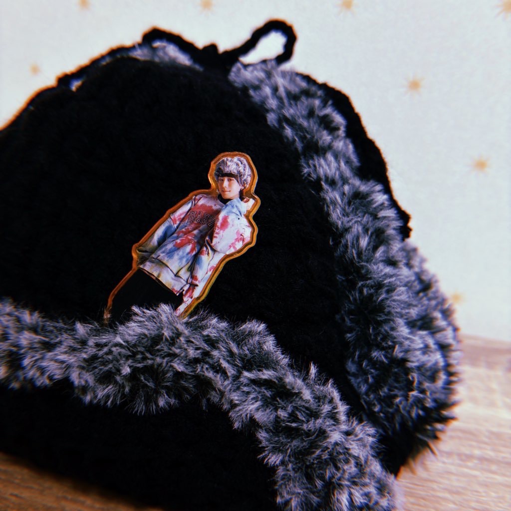 編んだフライトキャップの写真