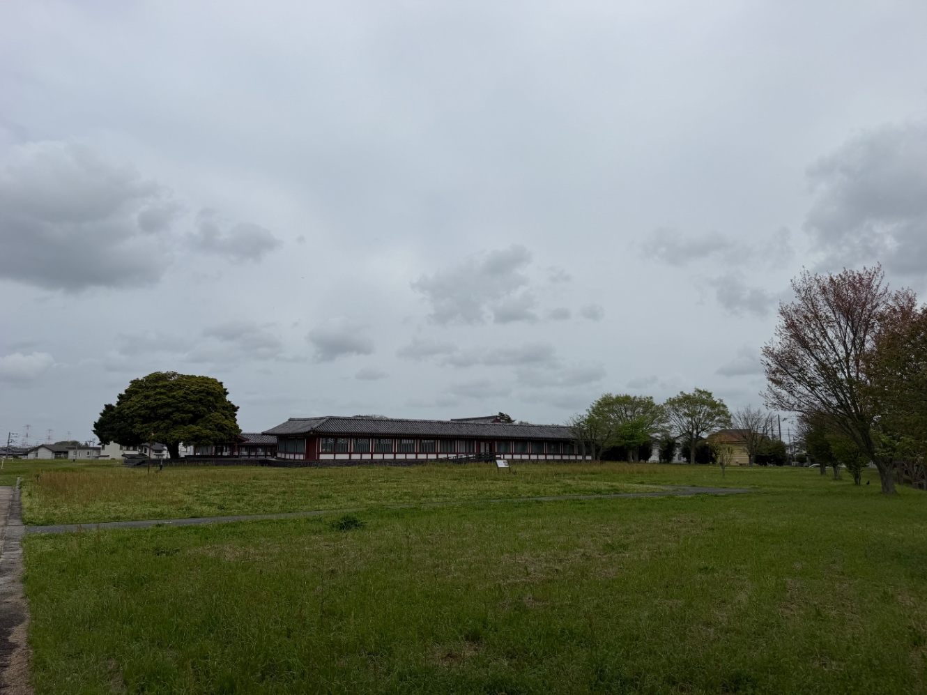 上総国分尼寺の遠景
