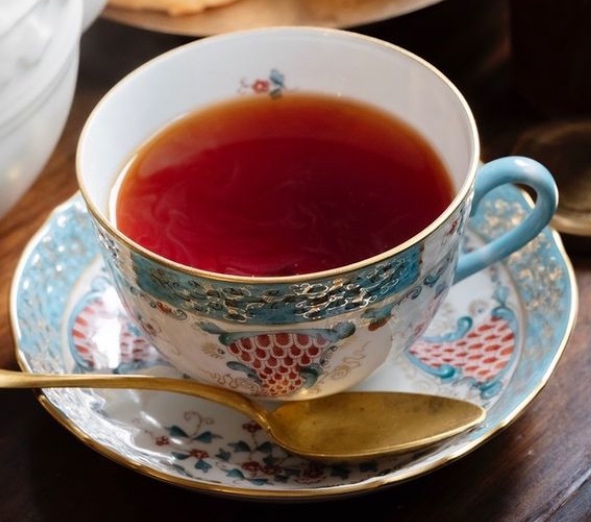 カップに注がれた紅茶